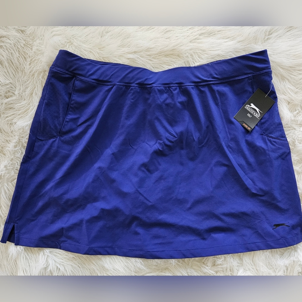 NWT Skort
